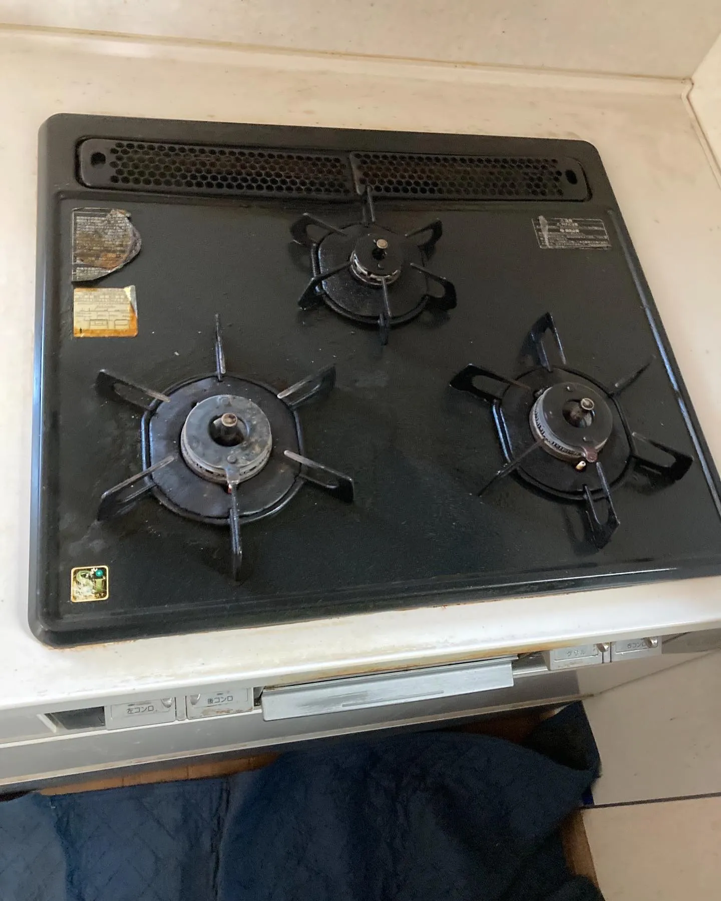 横浜市金沢区のビルトインコンロ交換工事👷