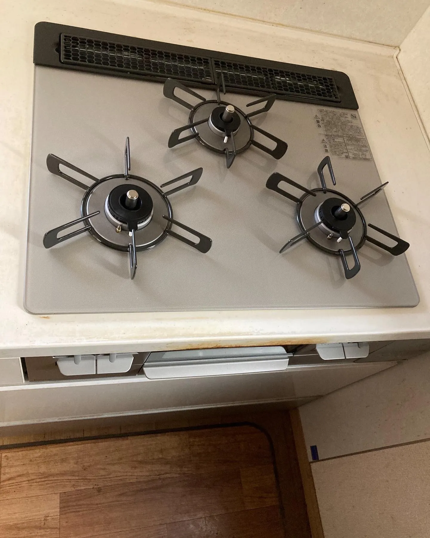 横浜市金沢区のビルトインコンロ交換工事👷