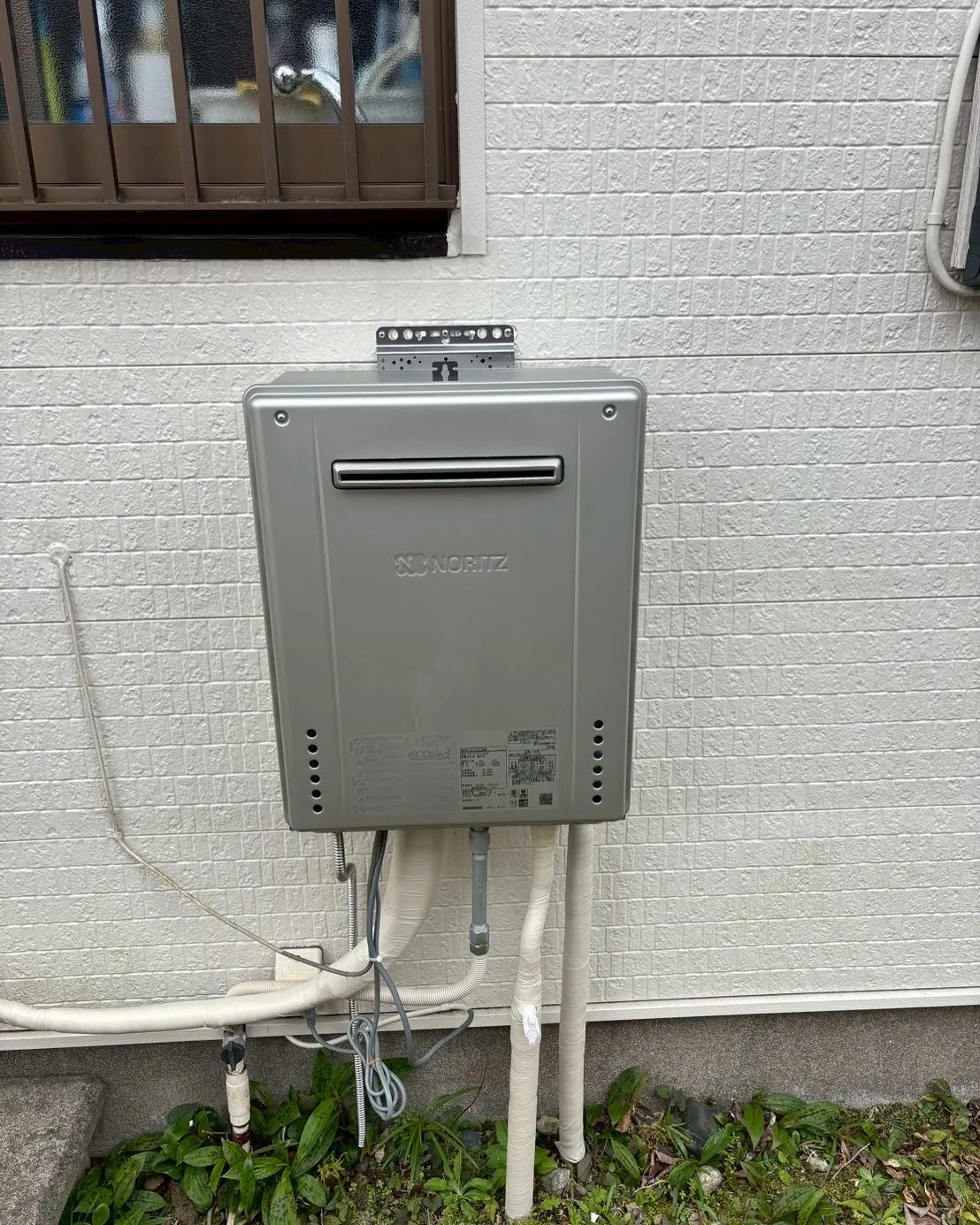 横浜市金沢区の給湯器交換工事👷