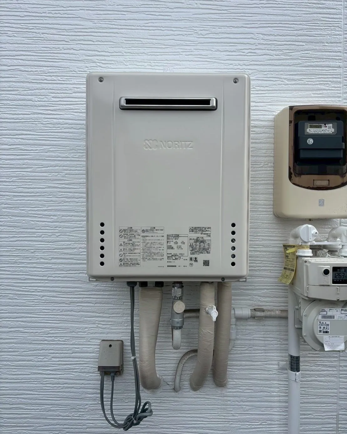 神奈川県平塚市の給湯器交換工事👷