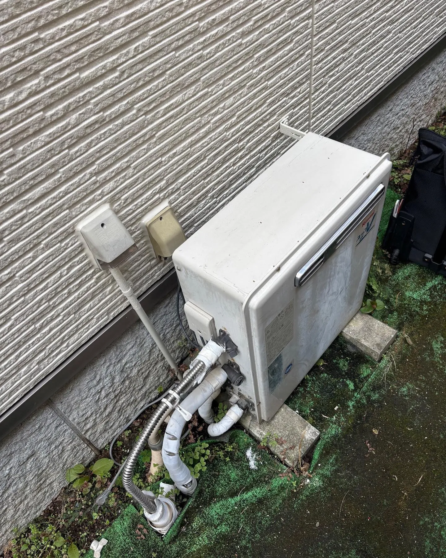 横浜市泉区の給湯器交換工事👷