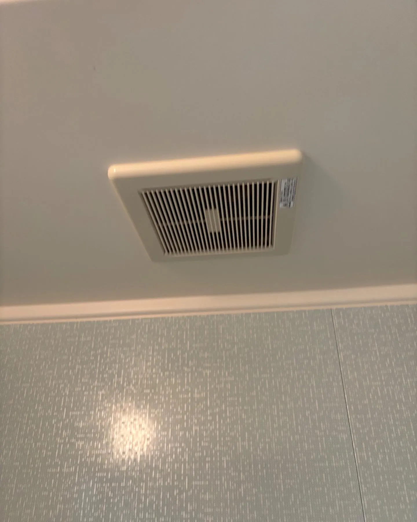 神奈川県伊勢原市の浴室乾燥機交換工事👷