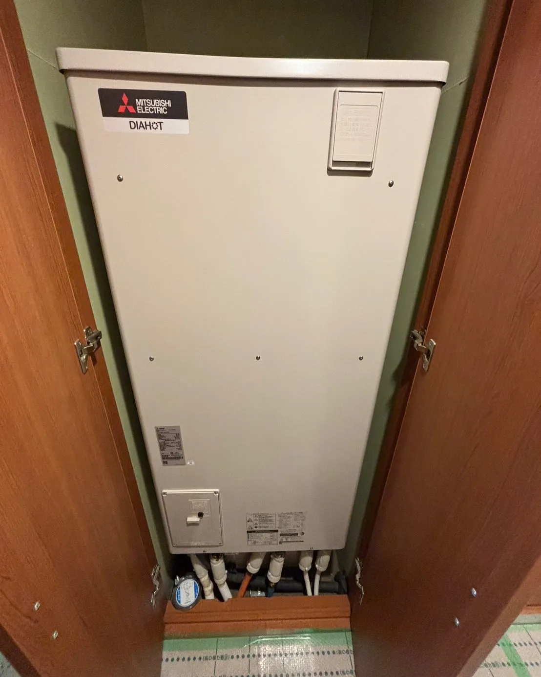 神奈川県横須賀市のエコキュート交換工事👷