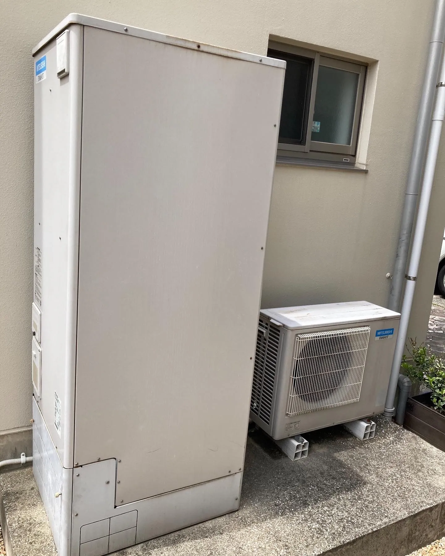 横浜市金沢区のエコキュート交換工事👷