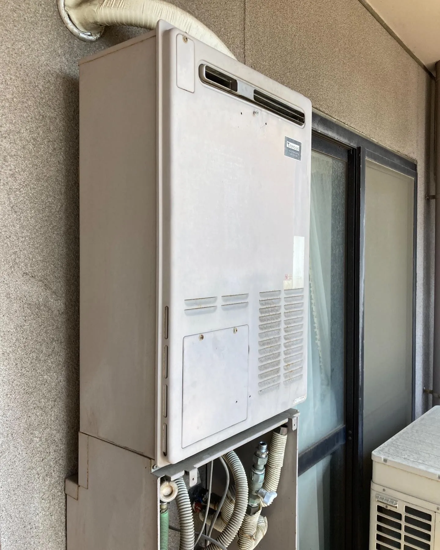 東京都中央区の給湯器交換工事👷