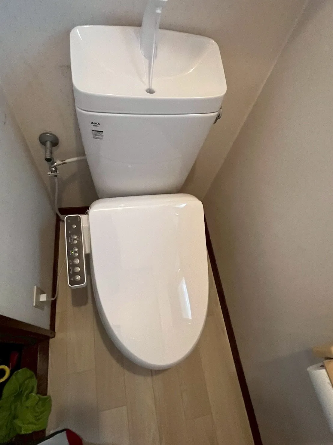 神奈川県茅ヶ崎市のトイレ交換工事👷